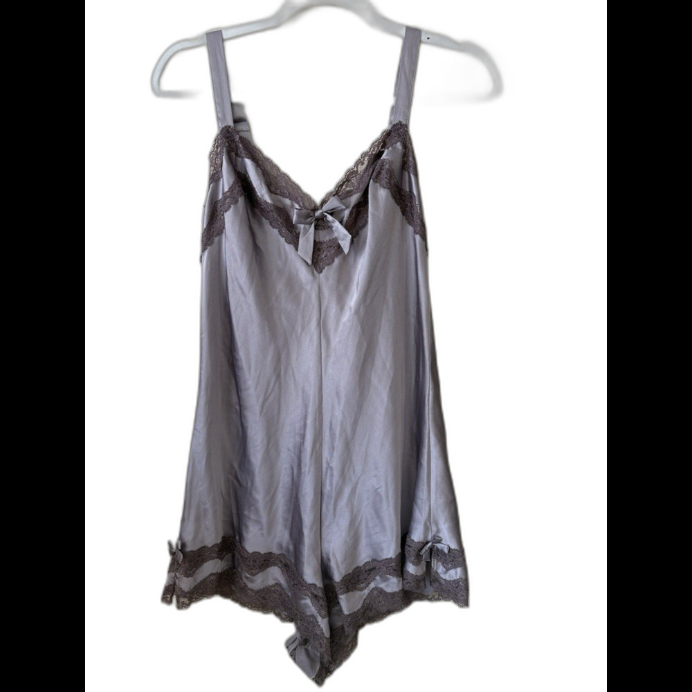 Victoria's Secret Angels Romper purple large